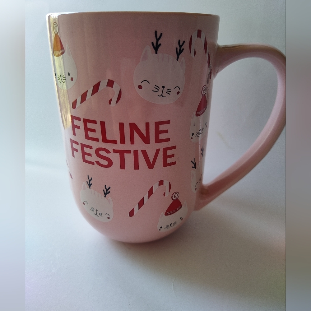 Coco+Lola Feline Festive Mug